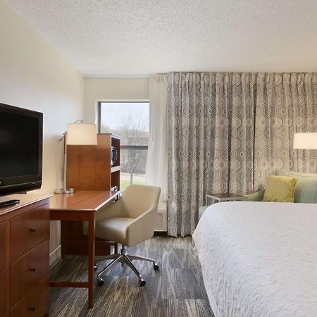 Hampton Inn Занесвилл Экстерьер фото