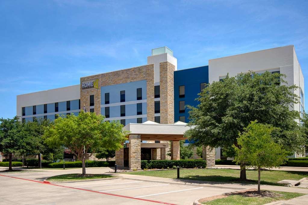 Hampton Inn Занесвилл Экстерьер фото