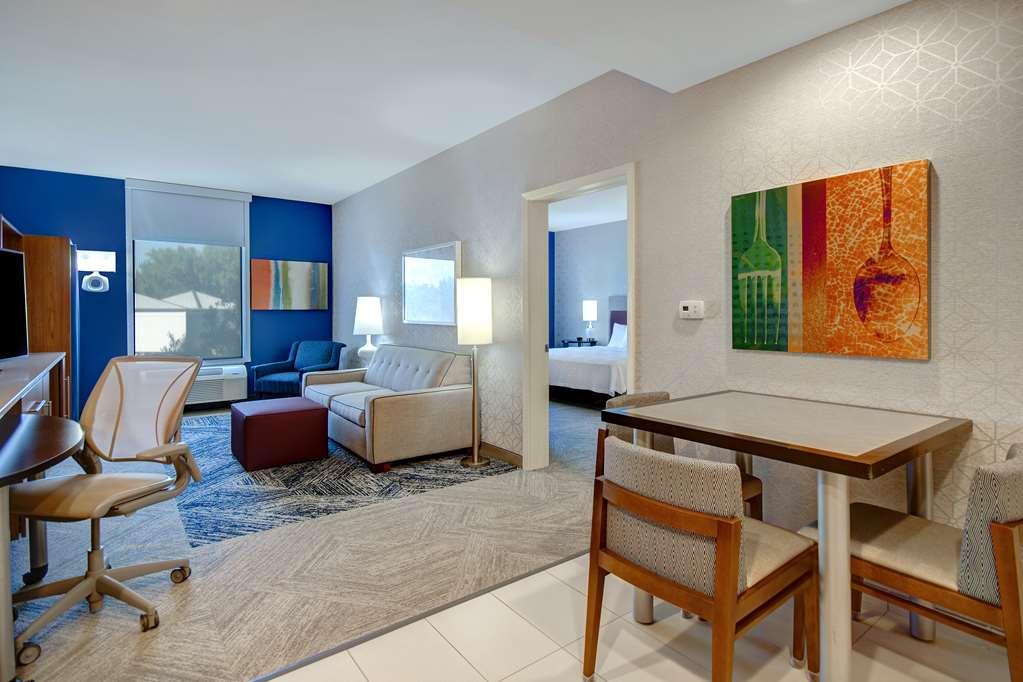 Hampton Inn Занесвилл Номер фото