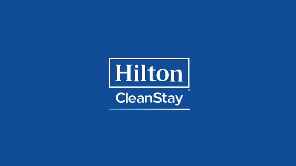 Hampton Inn Занесвилл Экстерьер фото