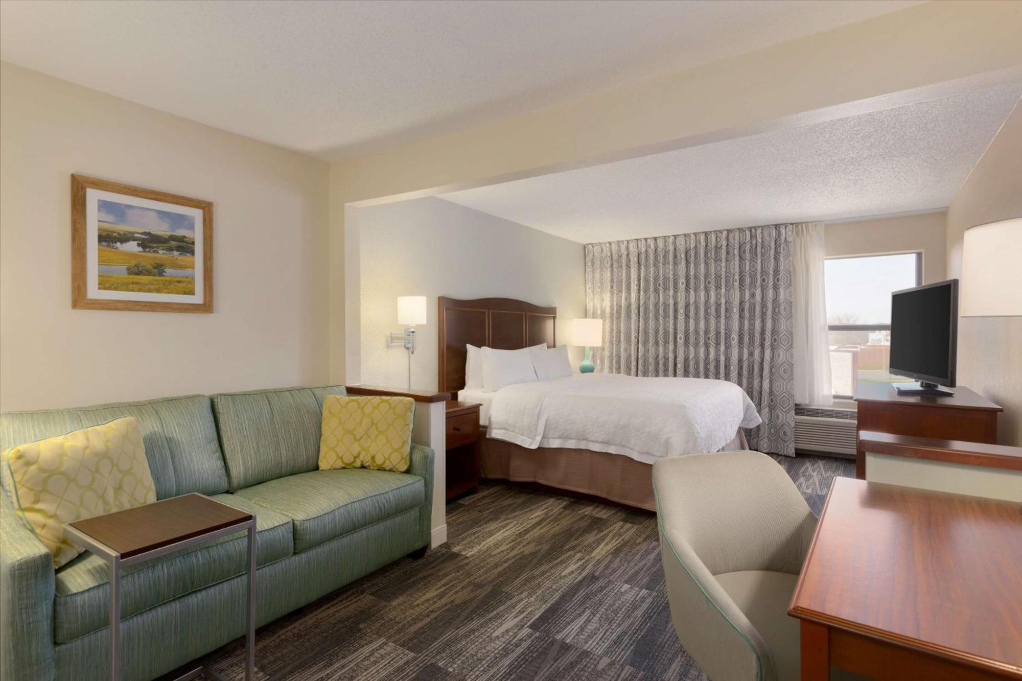 Hampton Inn Занесвилл Экстерьер фото