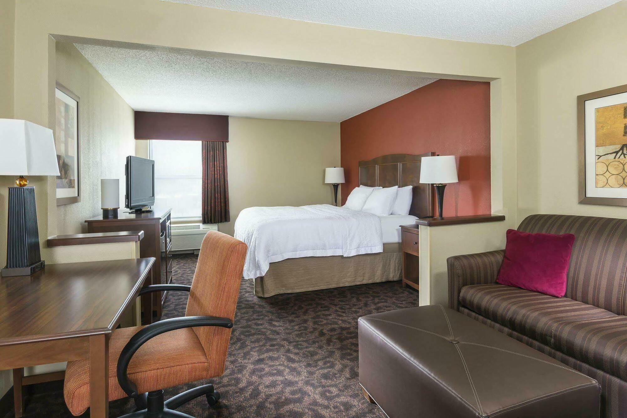 Hampton Inn Занесвилл Экстерьер фото